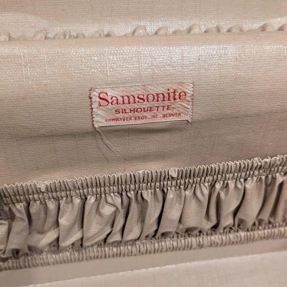 Samsonite Silhouette Train Case - Picture 7 of 7